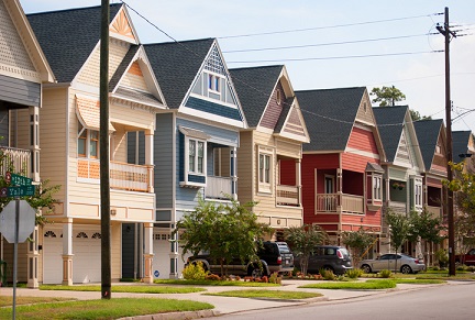 row-of-pretty-houses