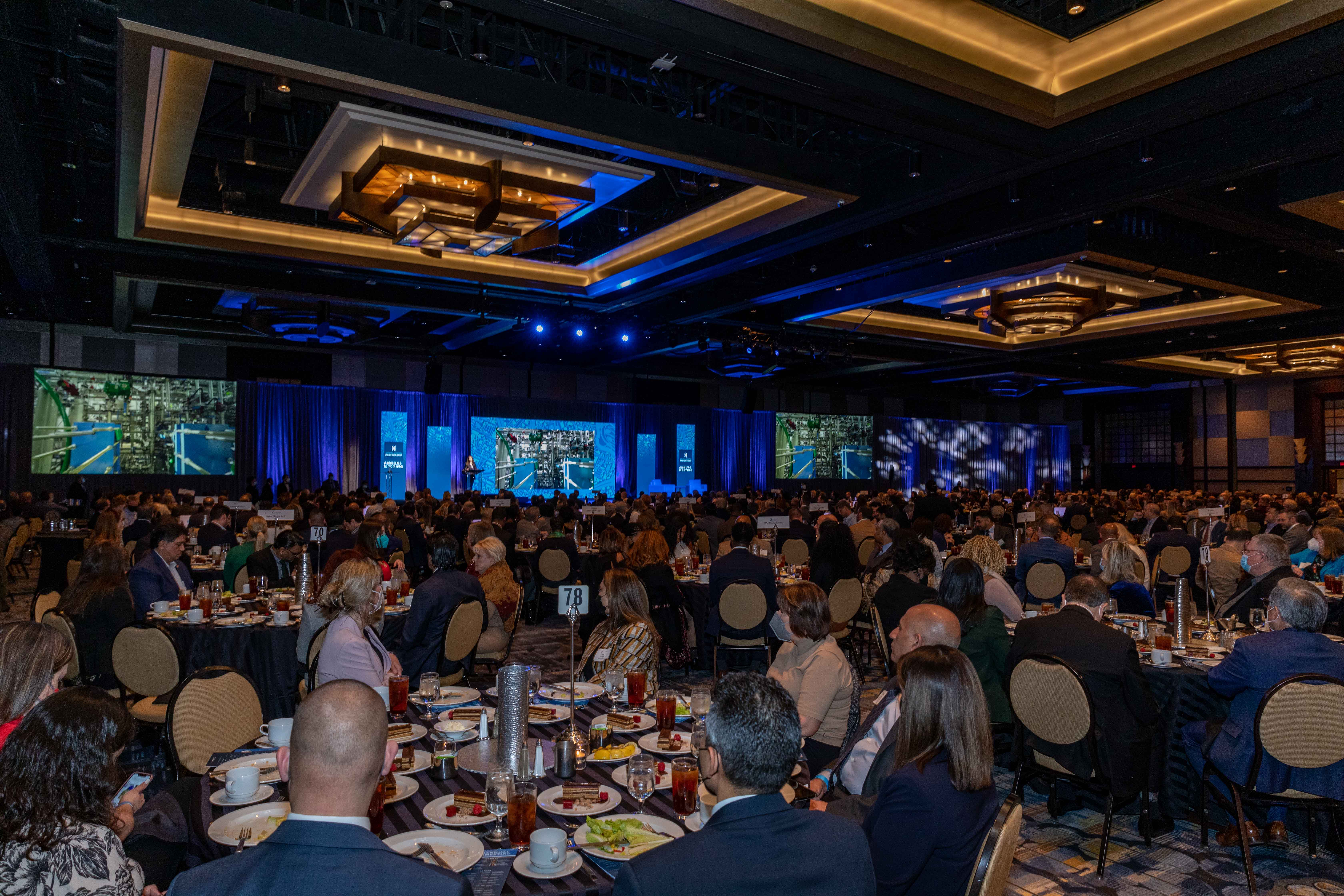 2022 Annual Meeting Reception Crowd